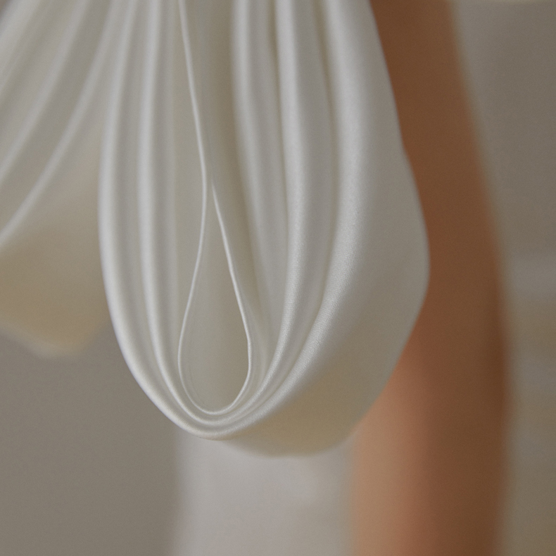 White Satin One-Shoulder Elegant Floor-Length Gown (2)